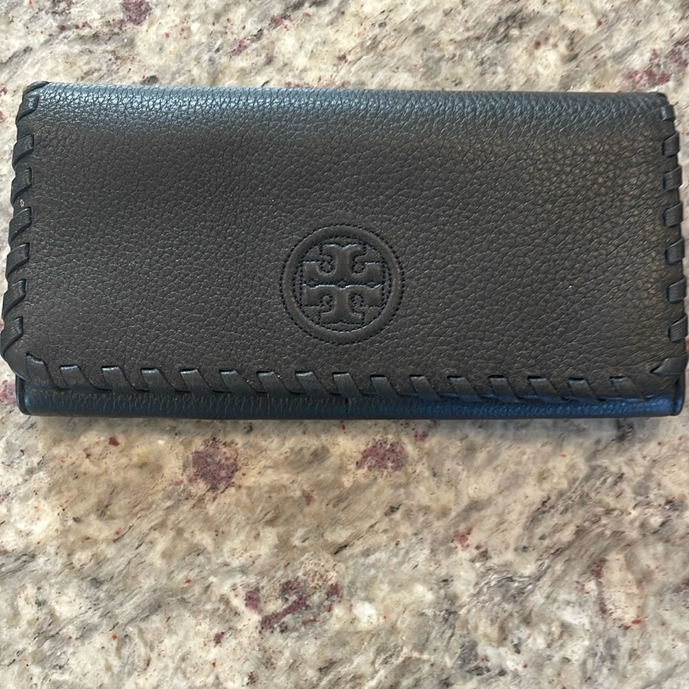 Tory Burch wallet